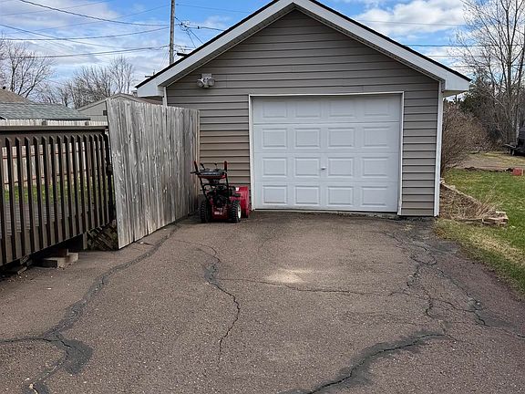 2nd image of 314 7th St