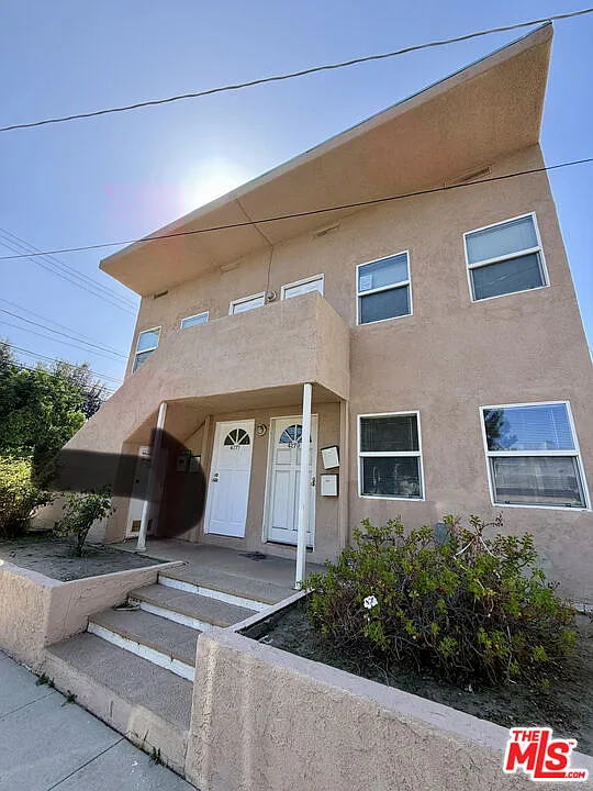 Studio, 1.0 bath, 500 sqft, $1,590 — Photo 2