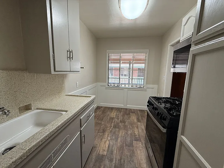 Braden Manor Apartments — Photo 10