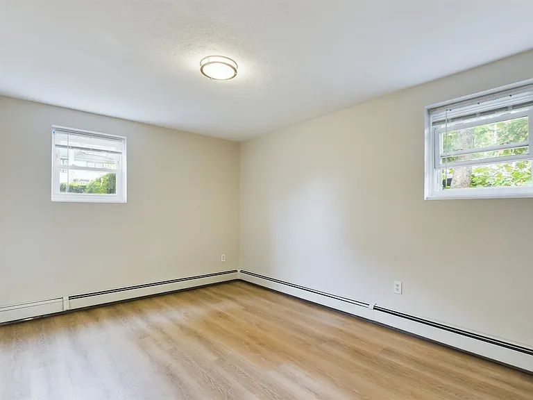 118 Greenleaf St #5 — Photo 6