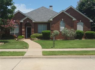 1153 Valley Oaks Dr, Lewisville, TX 75067