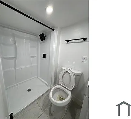 421 N Glover St — Photo 7