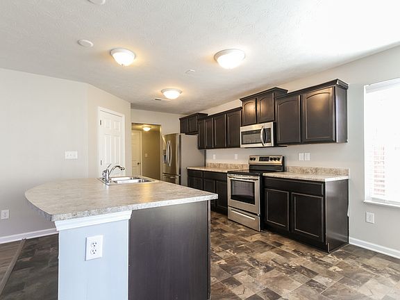 3rd image of 2111 Oaks Dr #12