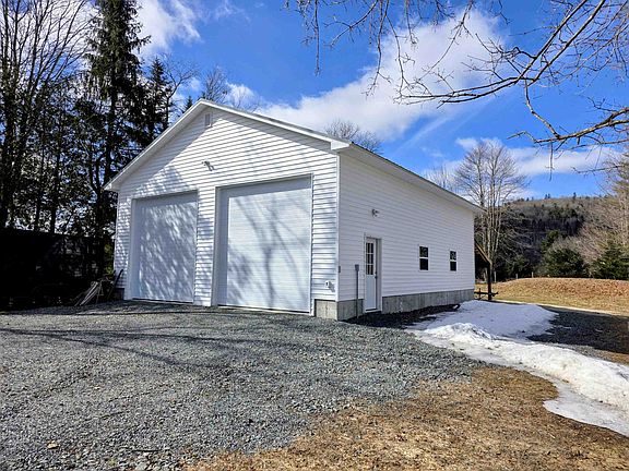 4th image of 222 Woodsville Road