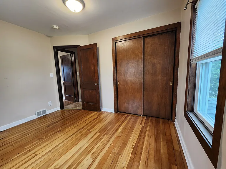 101 Acker St — Photo 9