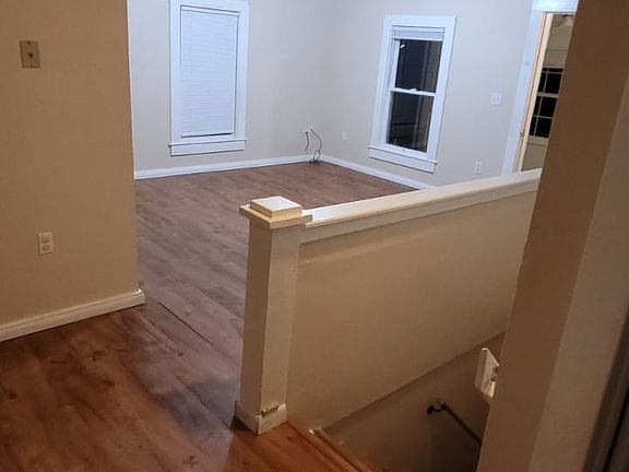 4th image of 819 Ohio Ave