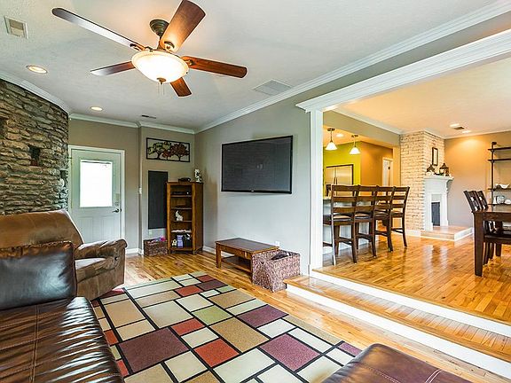 4th image of 16 Parkway Dr