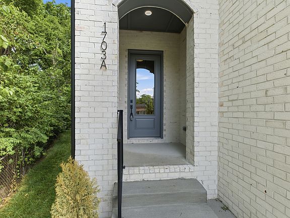 2nd image of 1703A Jeans Ct