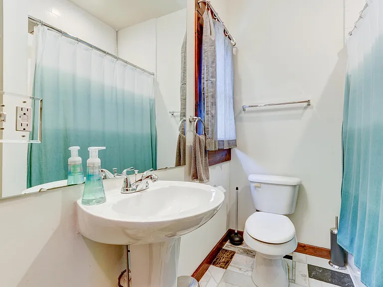 1007 Eleanor St #2 — Photo 10