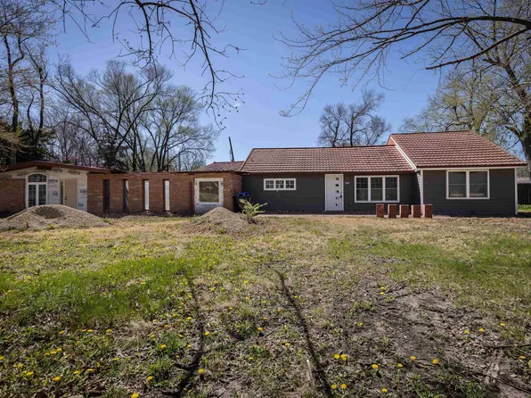 6351 SW 10th Ave, Topeka, KS 66615