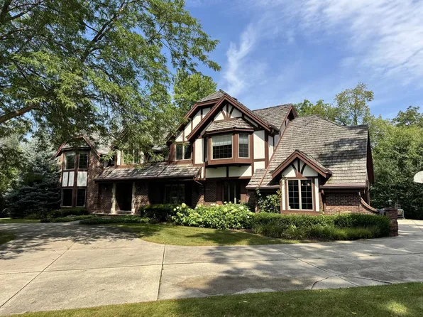 3510 W River COURT, Mequon, WI 53092