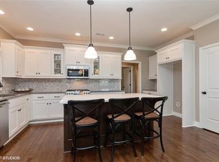 11451 S Noreston St, Olathe, KS 66061