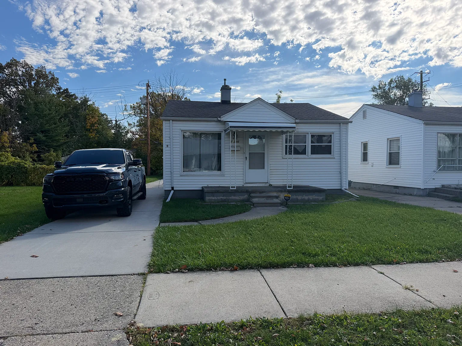 2 bed, 720 sqft, $1,275 — Photo 1