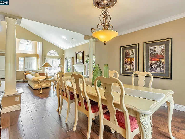 668 Sun Tree Ct — Photo 24