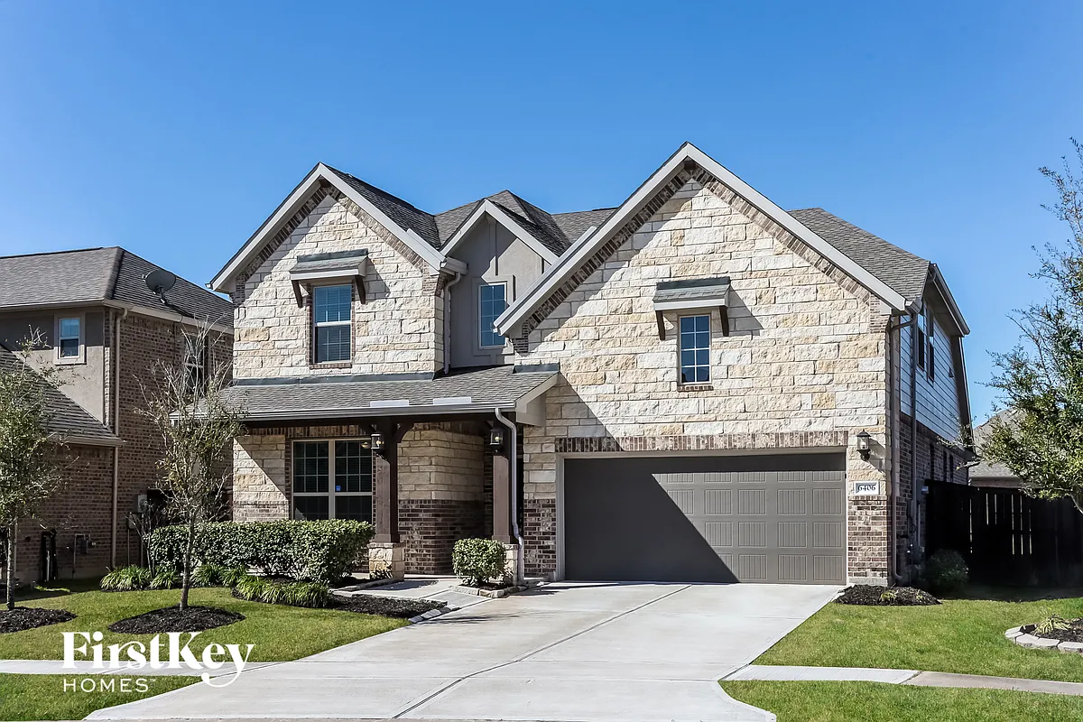 Building Photo - 6406 Wolf Run Dr