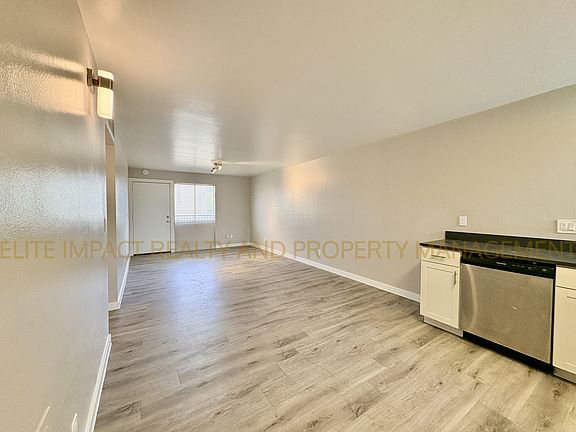 5th image of 1920 N Stone Ave #115