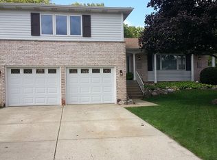 4522 Capstan Dr, Hoffman Estates, IL 60192