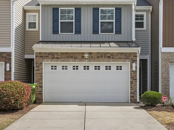 123 Cobalt Creek Way, Holly Springs, NC 27540