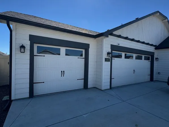 2303 S 58th Ave, Yakima, WA 98903