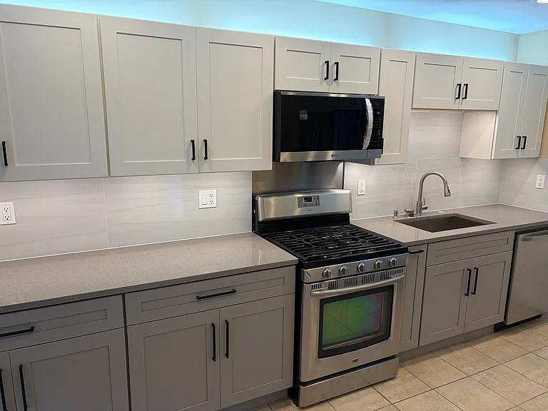 222 Plum Dr — Photo 3