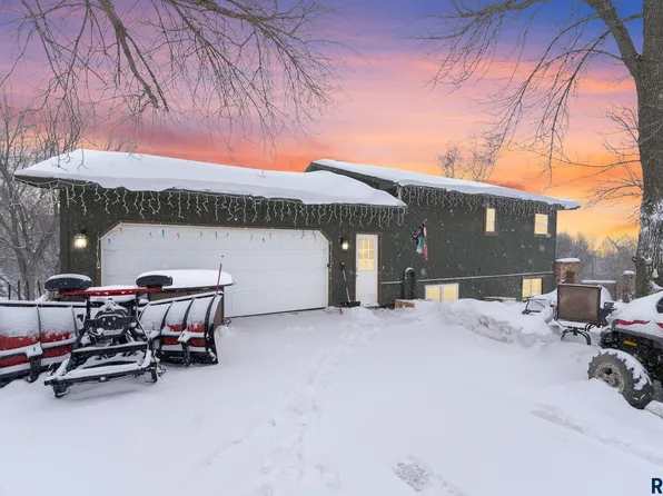 47648 Surrell St, Sioux Falls, SD 57104