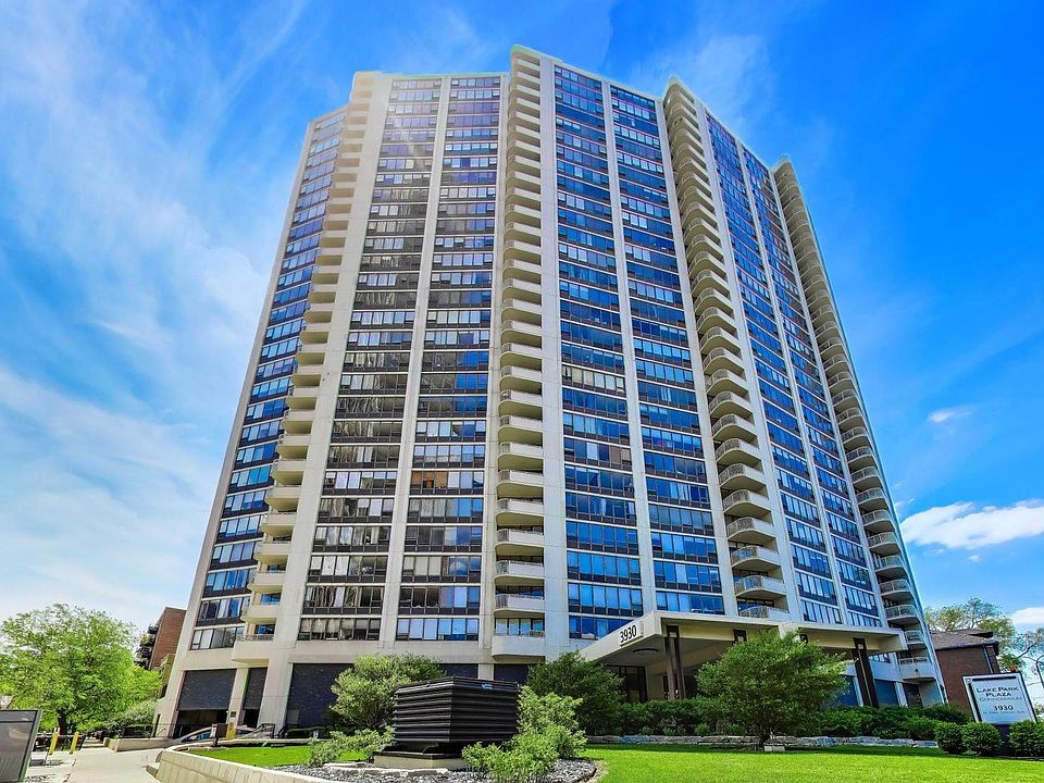 1st image of 3930 N Pine Grove Ave APT 2408