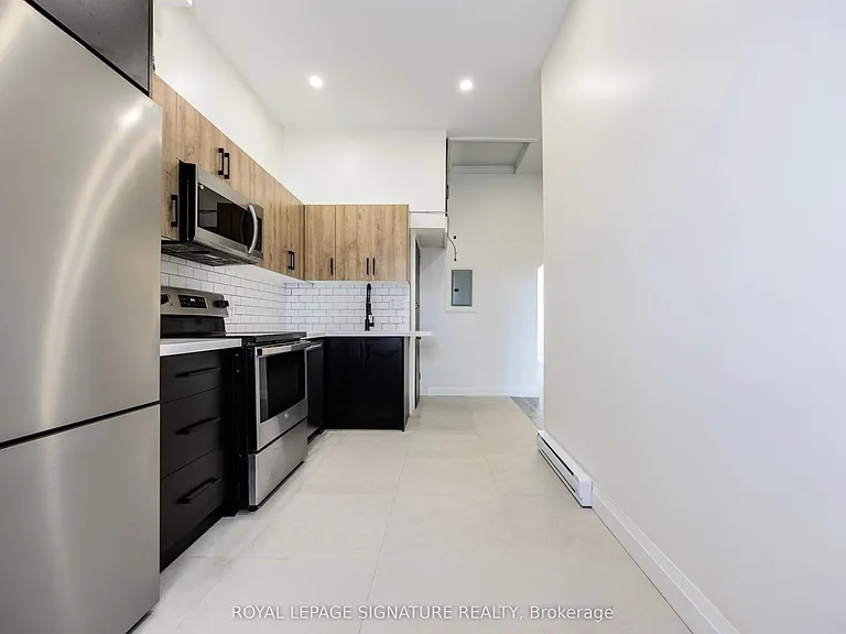 414 Spadina Ave #2 — Photo 14
