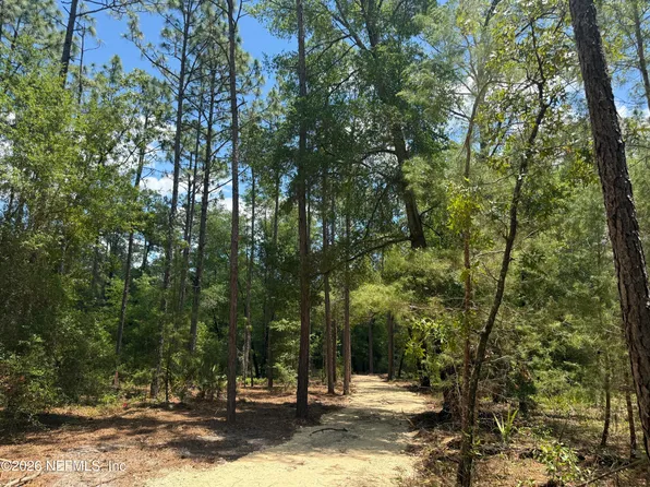 XXX LEISURE Place, Interlachen, FL 32148