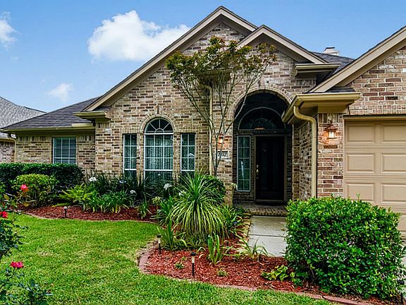 3rd image of 2357 Golden Shores Ln