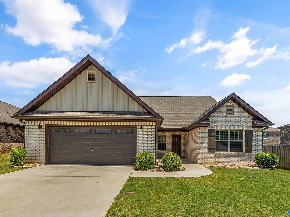 1st image of 257 Fenrose Dr