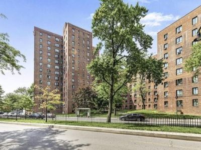 2051 Saint Raymond Avenue #7D, Bronx, NY, 10462
