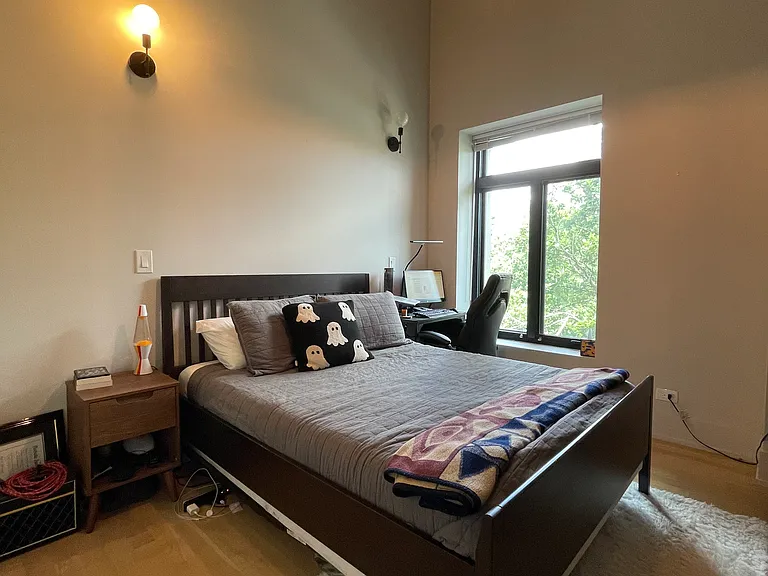 3061 W Logan Blvd #6 — Photo 9