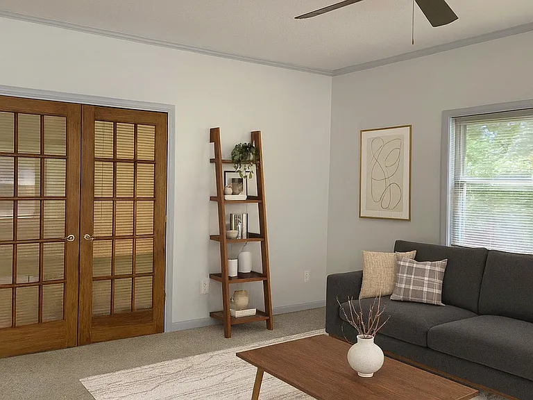 1045 Stonewood Dr — Photo 7