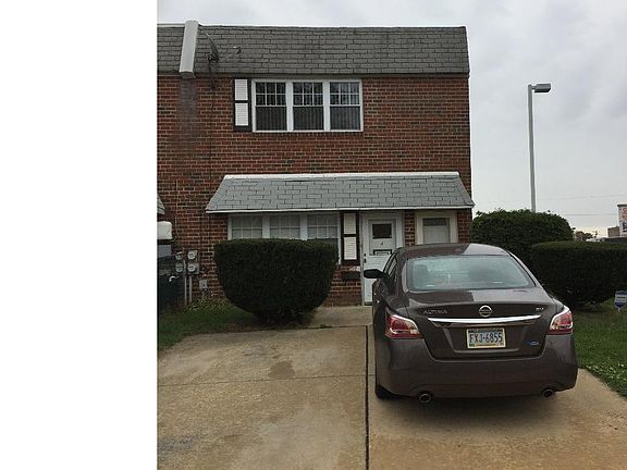 3rd image of 7321 Rockwell Ave #A