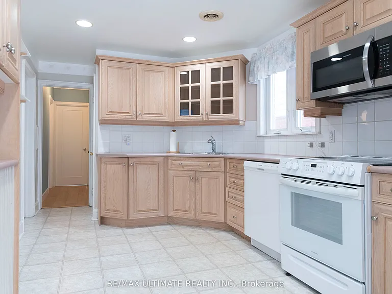 7 Joanith Dr — Photo 2