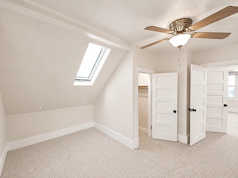146 NW Jefferson Pl — Photo 27