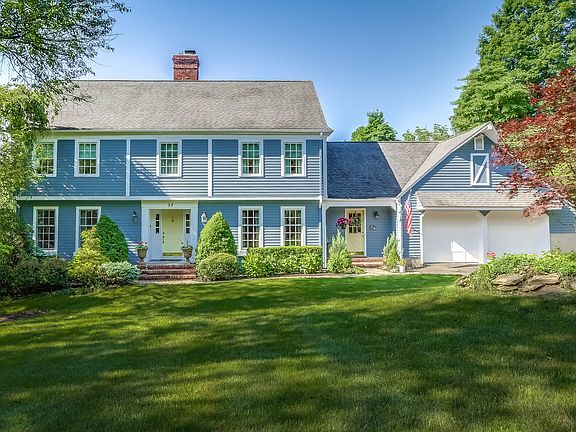 Freshly painted ext.-Front