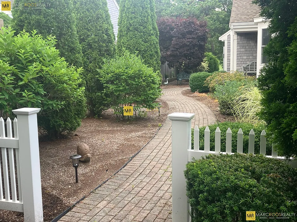 15 Dillingham Way #15