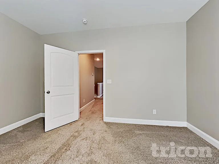 115 Orchard Ln — Photo 18