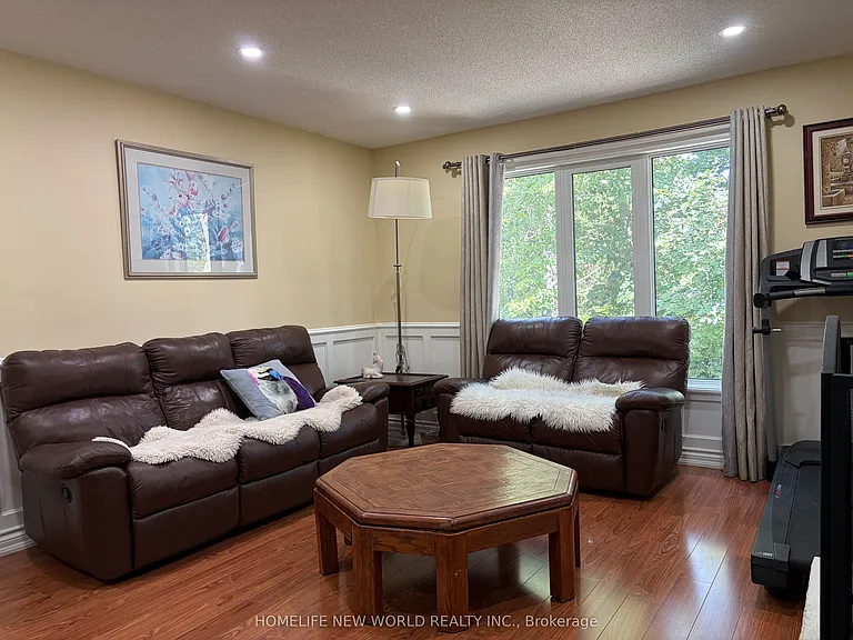 23 Lacey Ct — Photo 8