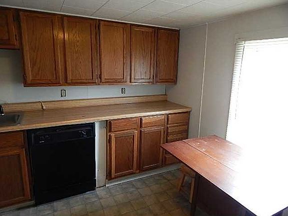2nd image of 405 W Otterman St