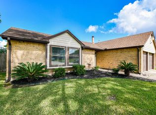7903 Breda Dr, Baytown, TX 77521
