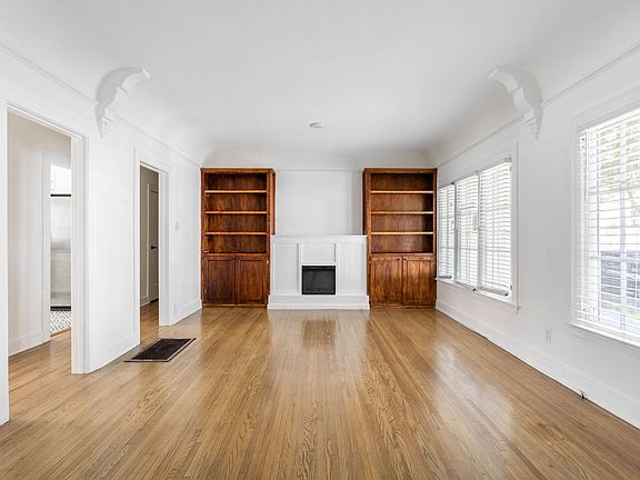 4th image of 201 S Arnaz Dr #8736