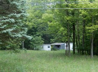 8573 Gotham Rd, Garrettsville, OH 44231