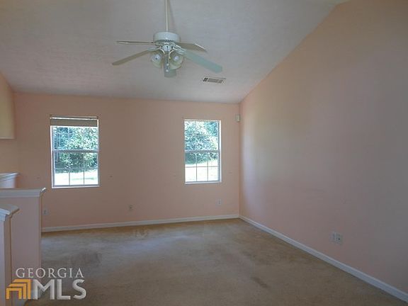 2nd image of 645 Dogwood Ln
