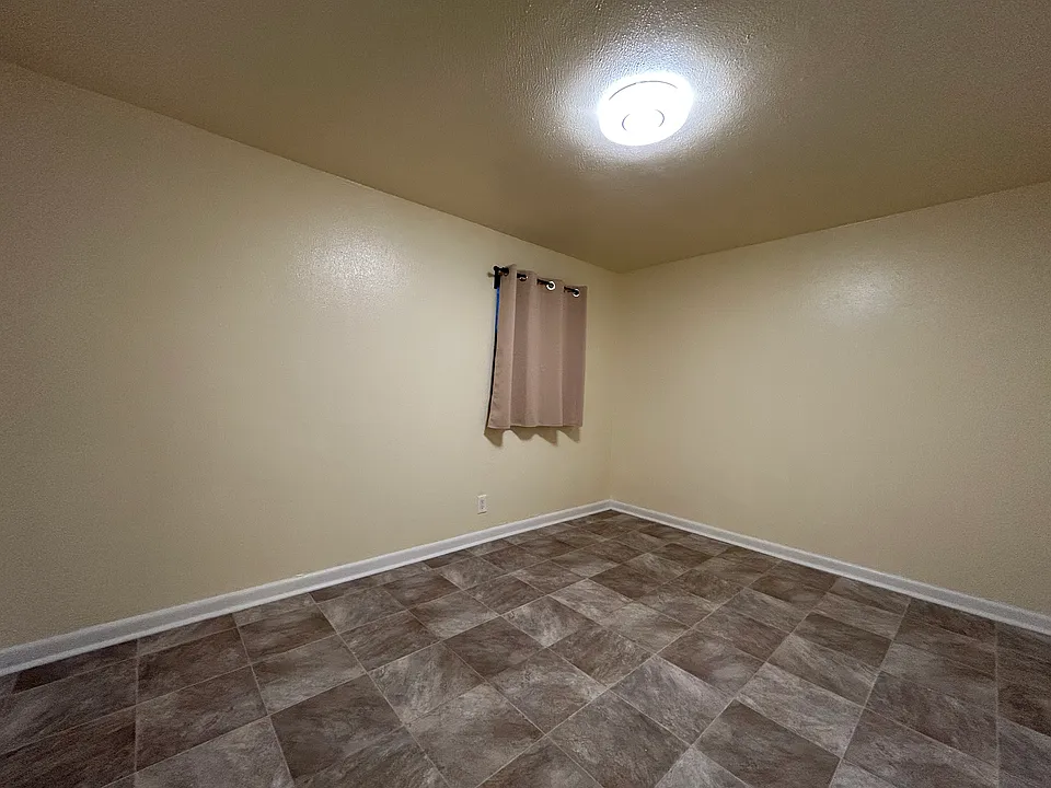 Bedroom #1