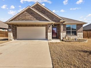 3512 Eden St, Krum, TX 76249