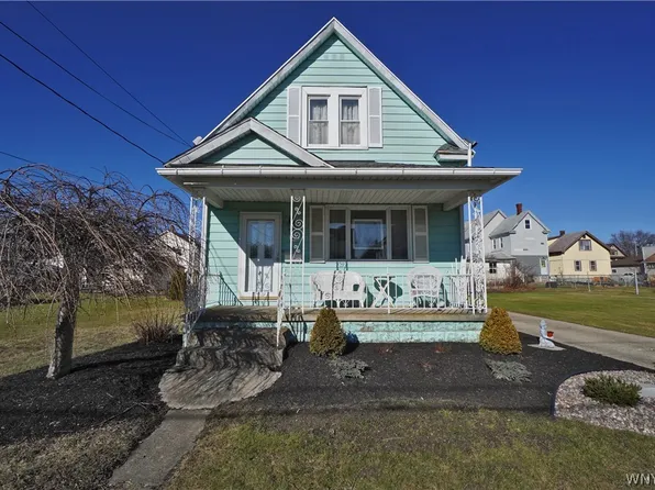 122 Keever Ave, Lackawanna, NY 14218