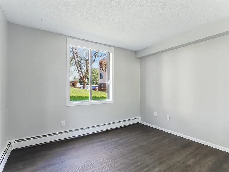 Forest Park Apartments — Photo 36
