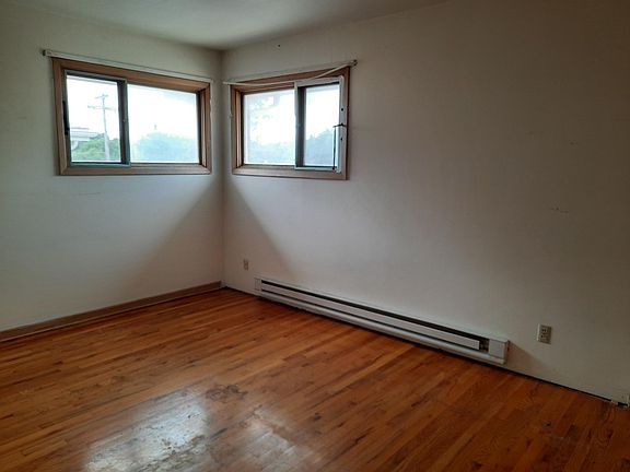 5th image of 2333 S 14th St #4